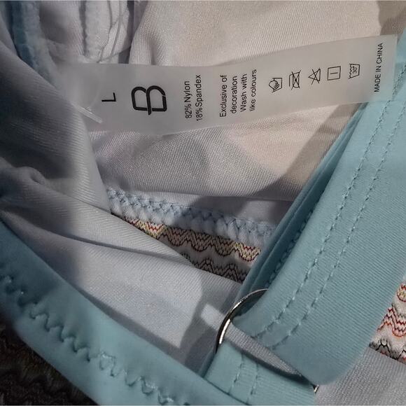 NWT Swim Top- Blue & Rainbow Zigzag  – Size Large (Blooming Jelly) - Picture 3 of 12